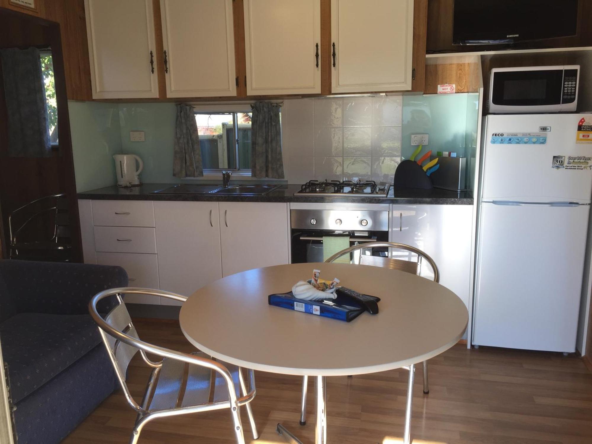 Beachcomber Caravan Park Mallacoota Luaran gambar